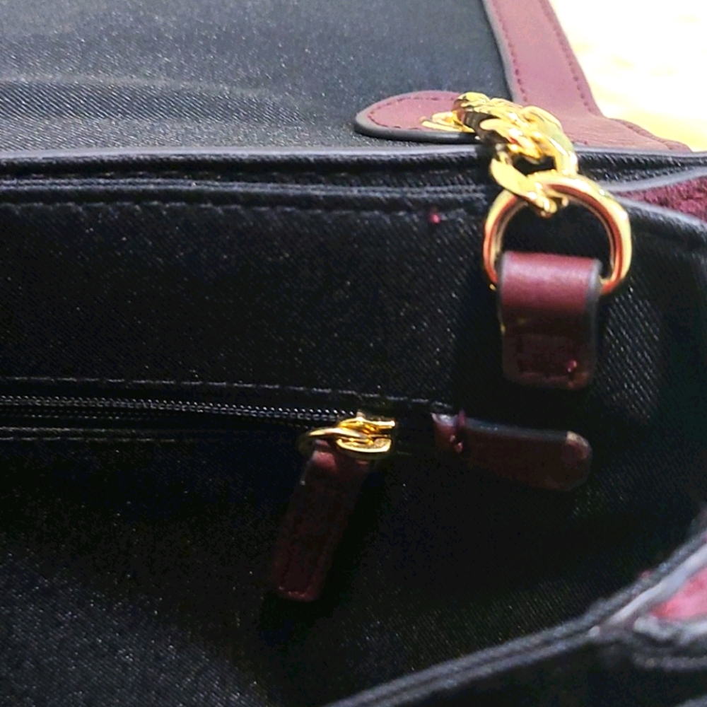 ❌SOLD❌Vince Camuto Chain Shoulder Bag - Picture 4 of 8